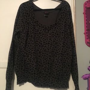 Final price Torrid black and gray sweater