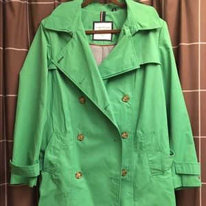 Tommy Hilfiger trench coat. XL green.