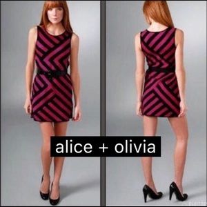 🔥🅗🅞🅢🅣 🅟🅘🅒🅚🔥 Alice + Olivia Chevron Dress Limited Edition Collectible