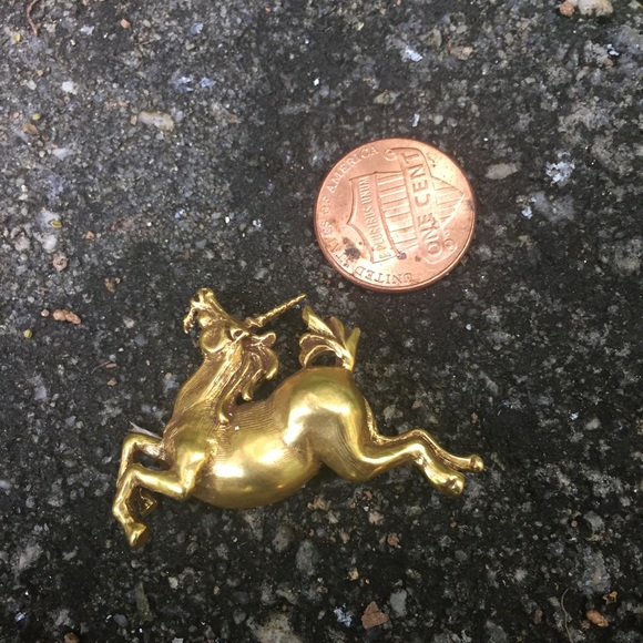 ❌SOLD❌ VTG MMA Gold Plated Unicorn Pin/Brooch - Picture 3 of 8