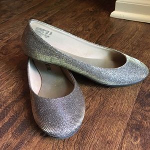 Gold/Silver and black flats