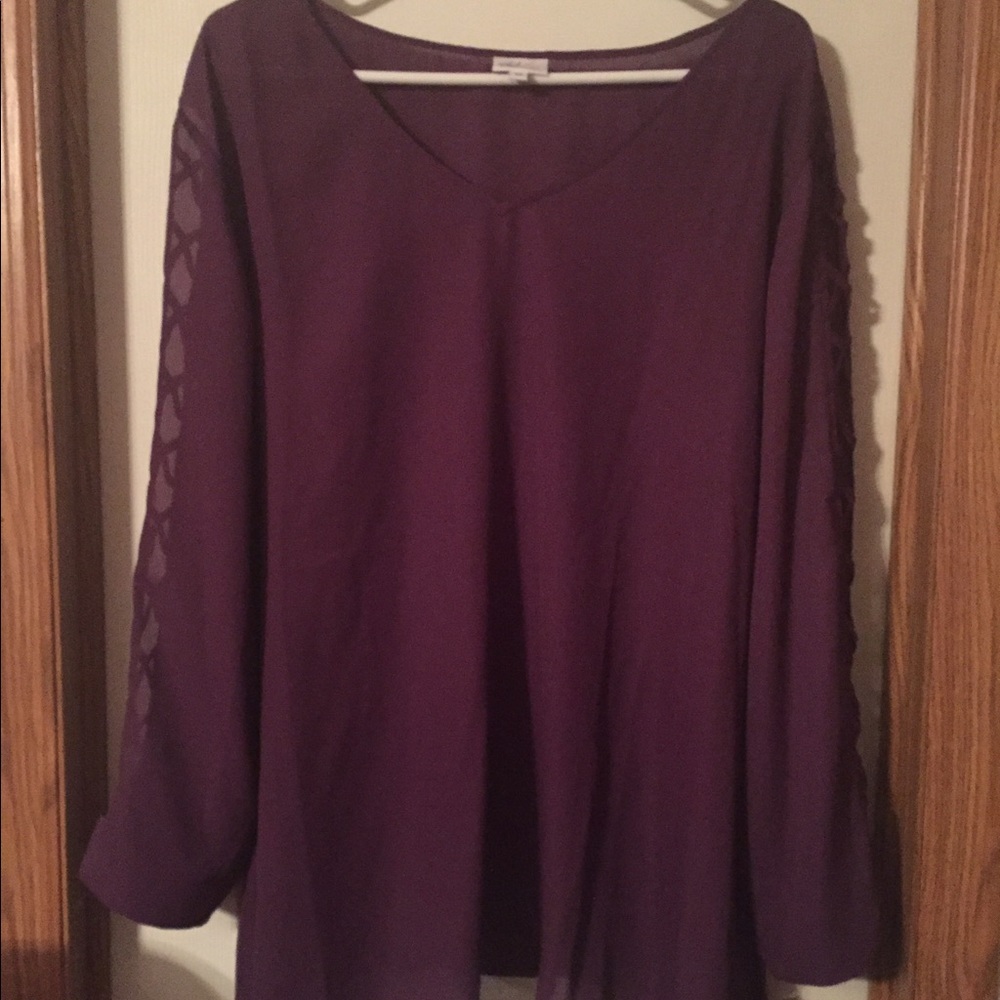 Beautiful plum dress shirt with cut out sleeves