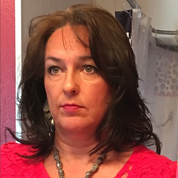 Meet your Posher, Teresa - Picture 1 of 1