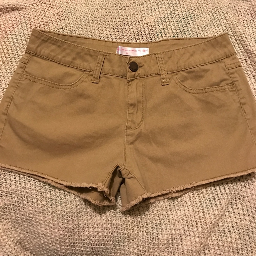No Boundaries Khaki colored shorts Size 11