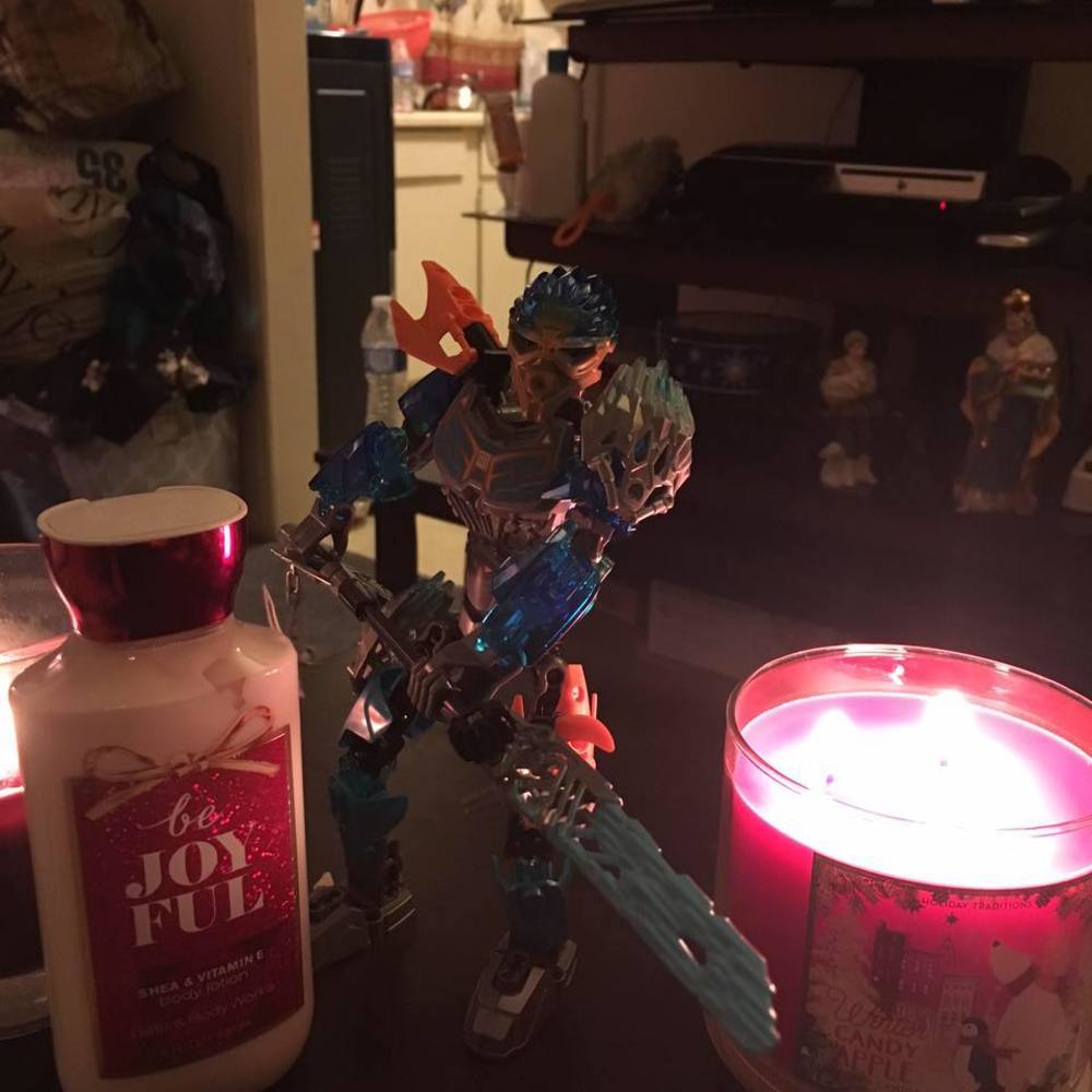 Meet your Posher, Lackhena