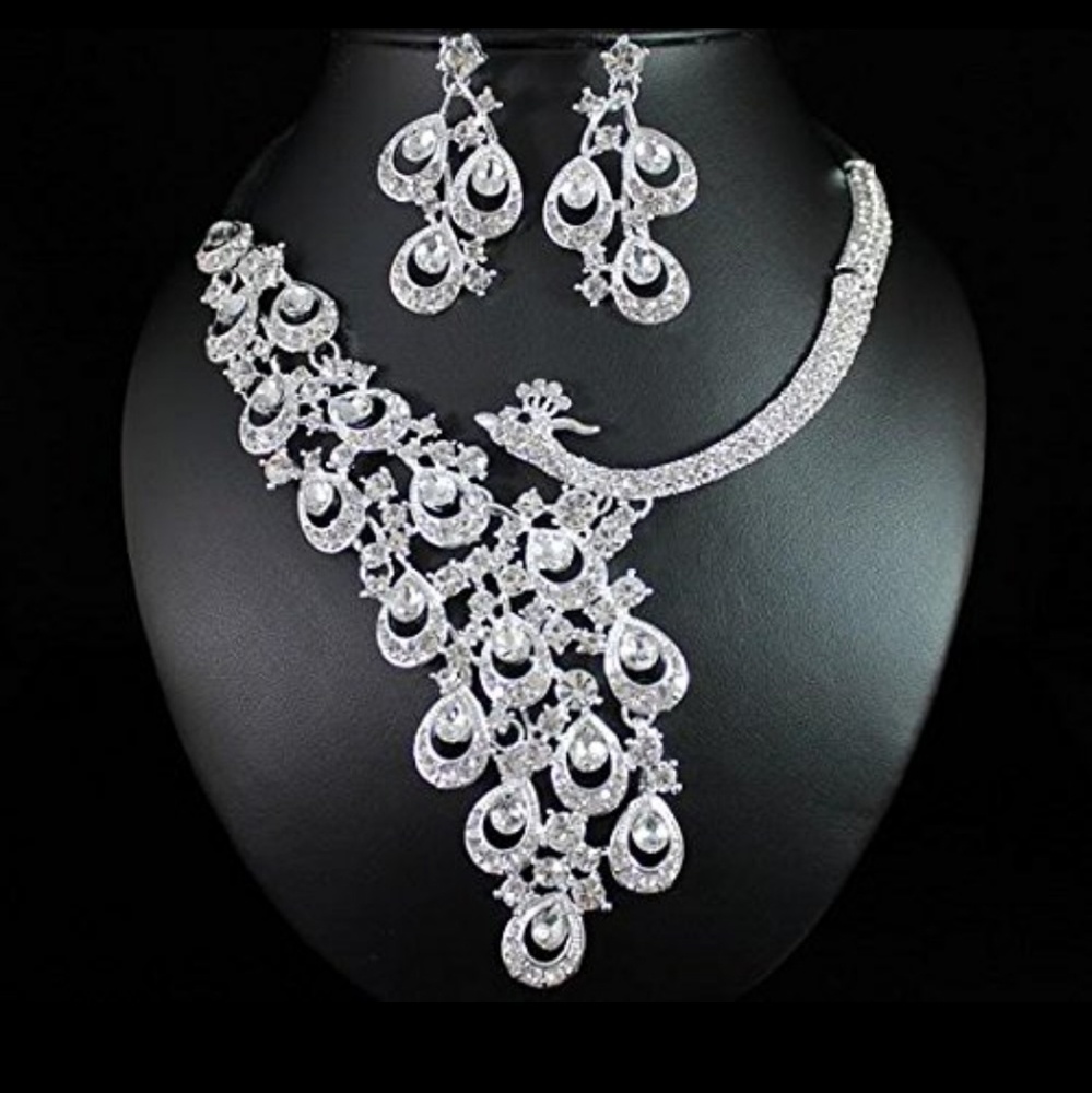 Stunning Vintage  Sw. Crystal Peacock Jewelry Set