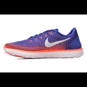 🚫SOLD🚫NIKE FREE RN DISTANCE