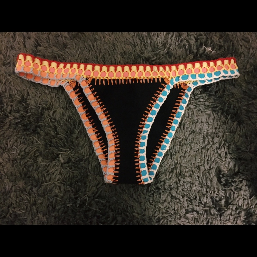 Kiini bottoms black multicolor