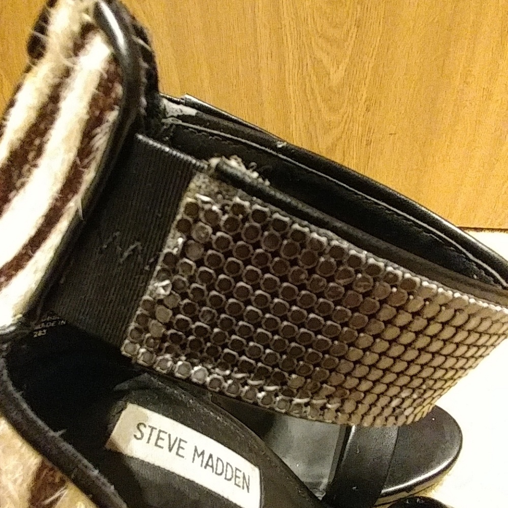 Heels - Picture 4 of 4