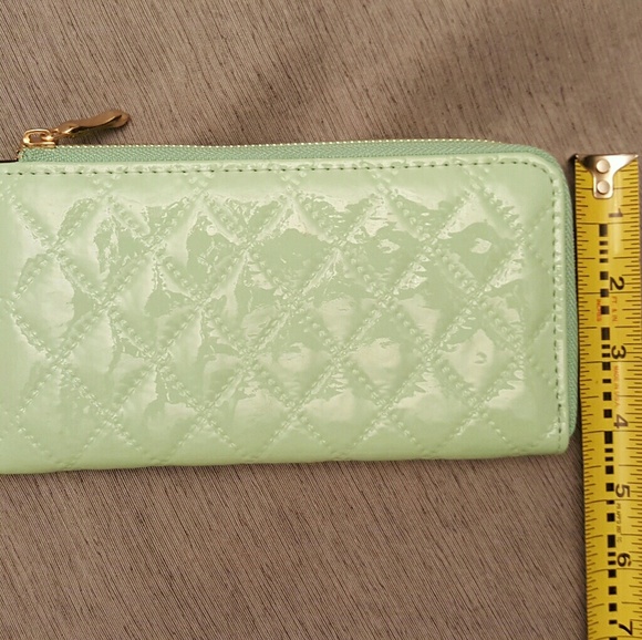 Mint green wallet NWOT - Picture 3 of 6