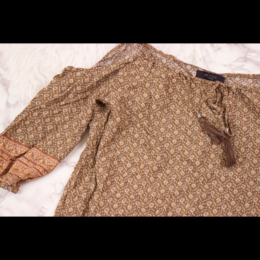 CLEARANCE ⚡️ Be Cool Los Angeles cold shoulder top - Picture 2 of 4