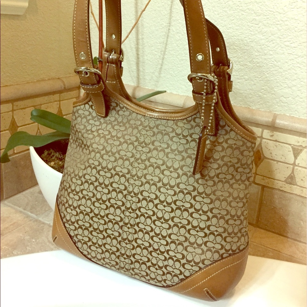 Coach Mini Signature Slim Soho