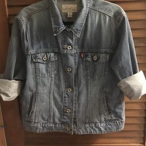 LEVIS DENIM TRUCKER  IN MEDIUM BLUE WMNS SZ XL