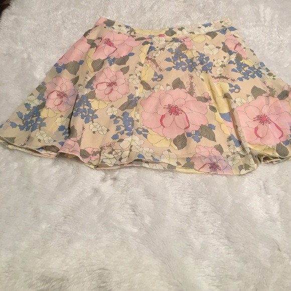 Bisou Bisou Dresses & Skirts - Mini skirt by Bisou Bisou