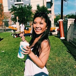 Meet your Posher, Jacqueline