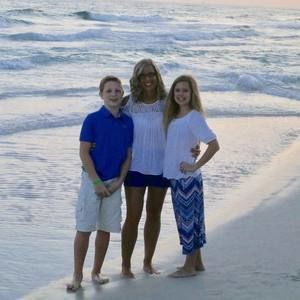 Meet your Posher, Denise