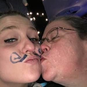 Meet your Posher, Chayley