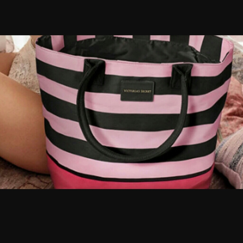 authentic victorias secret bag. - Picture 1 of 3