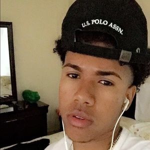 Meet your Posher, Jeison