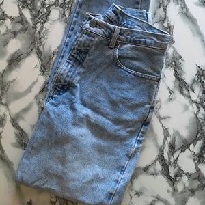 Mom Jeans Perfect Fit!!
