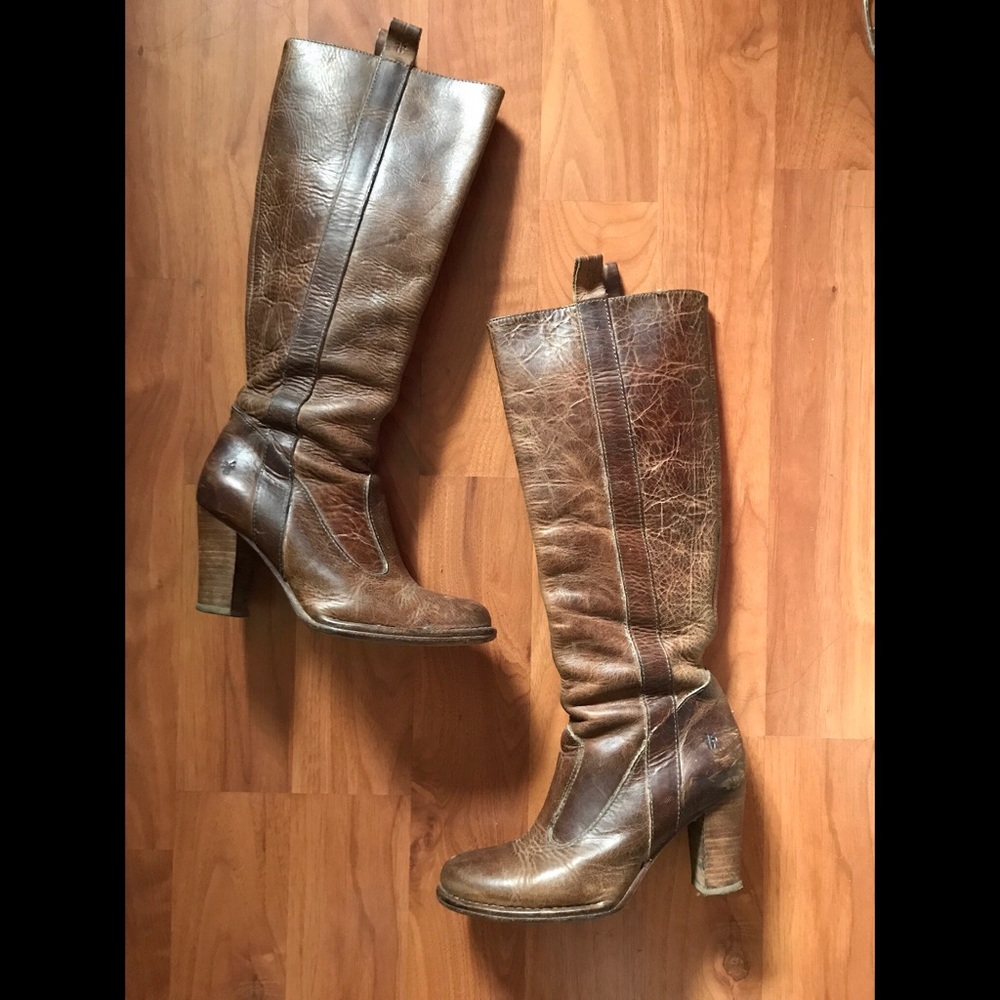 Frye Villager Pull-On Distressed Leather Boots
