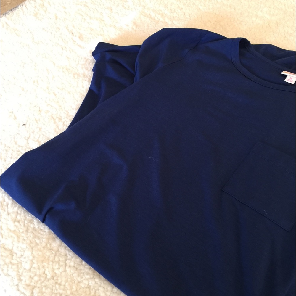 Lularoe Carly medium