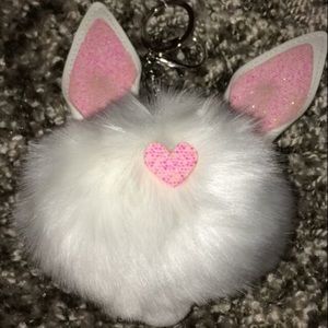 Claire's Accessories - 🐇🐰 Bunny Rabbit Keychain 🐰🐇 Claire's Accessories - 🐇🐰 Bunny Rabbit Keychain 🐰🐇