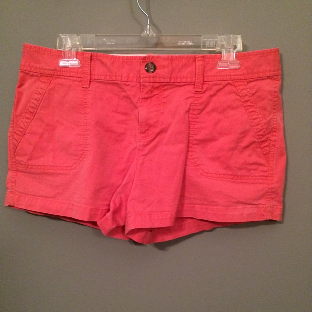 Coral Shorts☀️