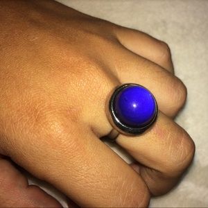 Mood ring: size 6