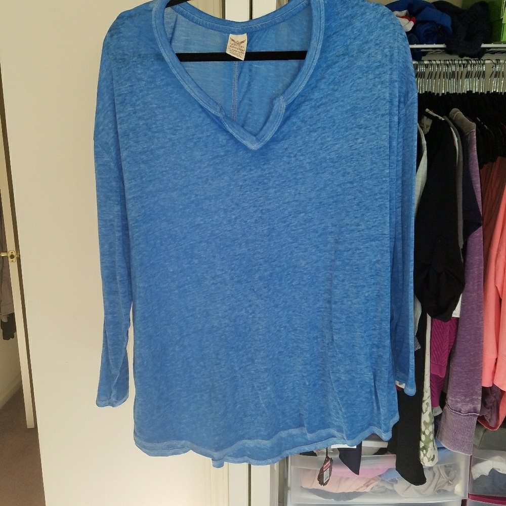 Light weight long sleeve shirt