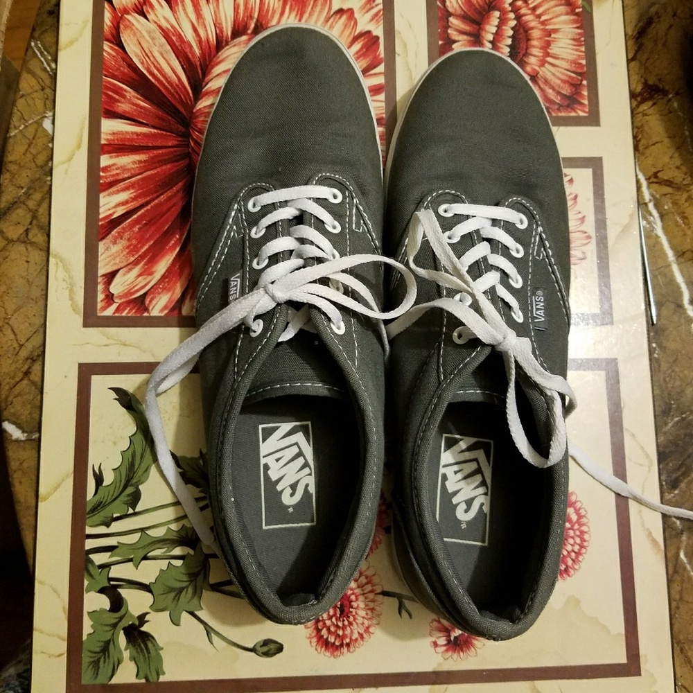 Women's gray Vans