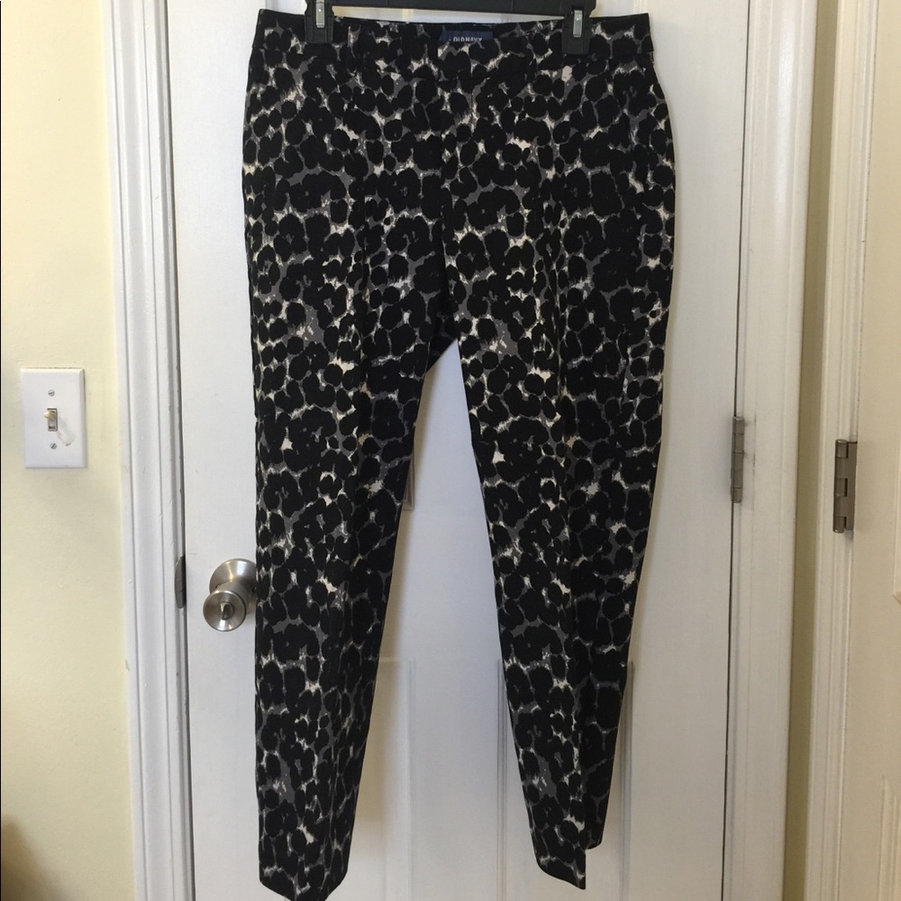 Old Navy "Harper" Sz 6