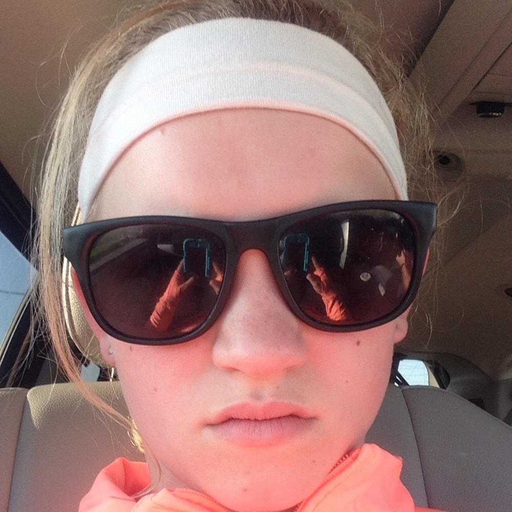 Meet your Posher, Halle