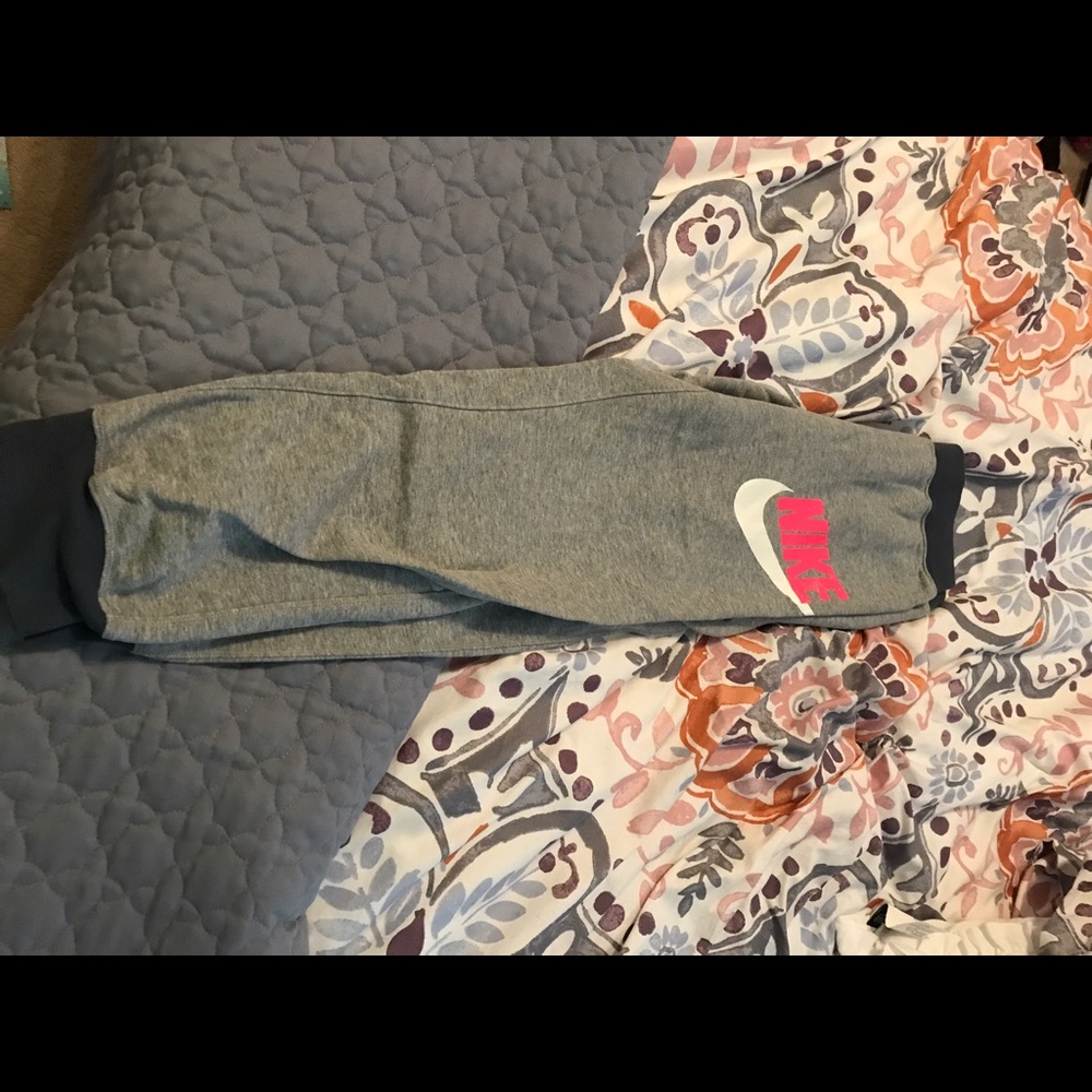 Nike joggers