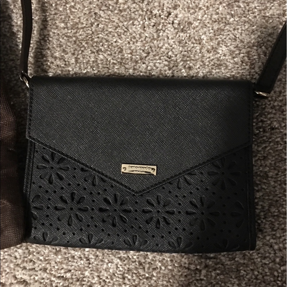 Like New Kate Spade Mini Crossbody clutch