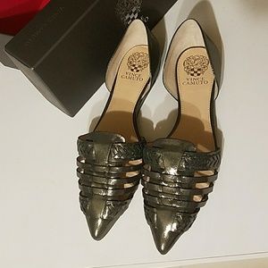 Vince Camuto metallic flats
