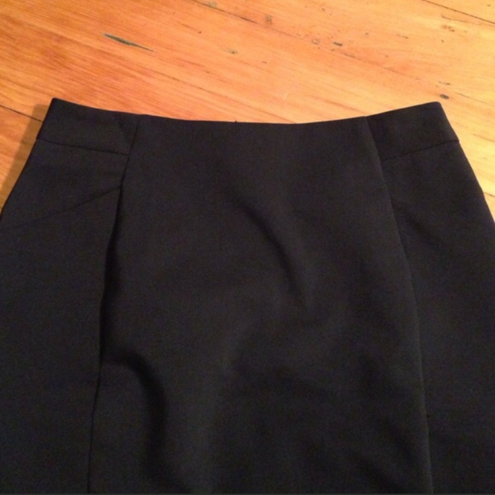 H & M Black Pencil Skirt