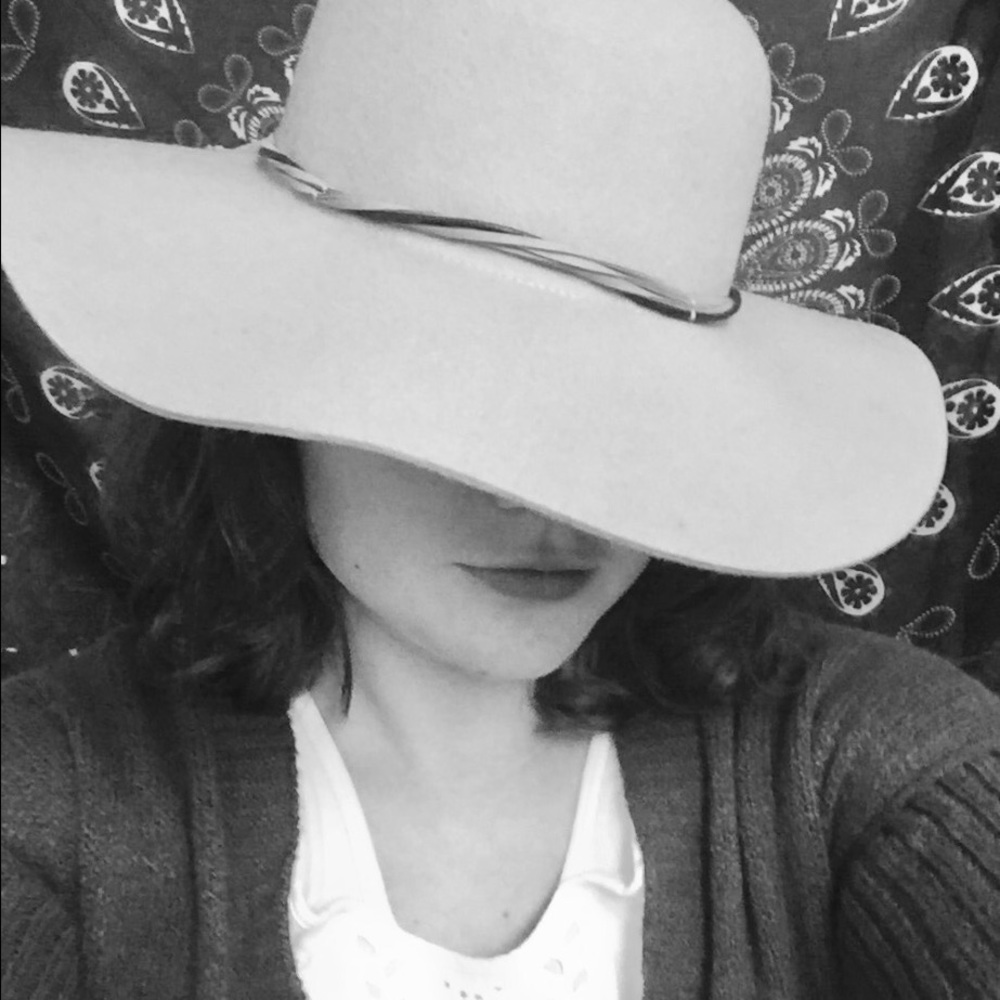 Meet your Posher, Haley