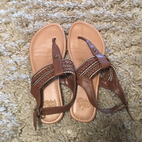Shoes - Sandals
