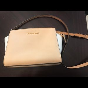 Michael Kors Selma Crossbody
