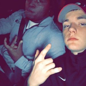 Meet your Posher, Devin