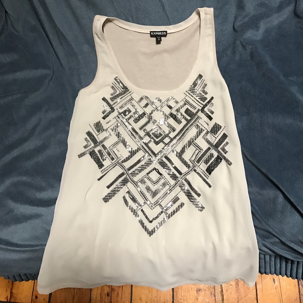 Sleeveless shirt