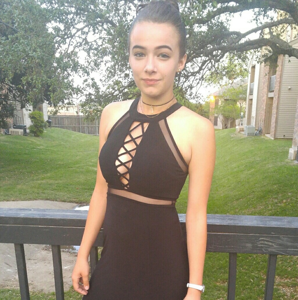 Floor Length Morgan & Company Designer Dress SZ 3