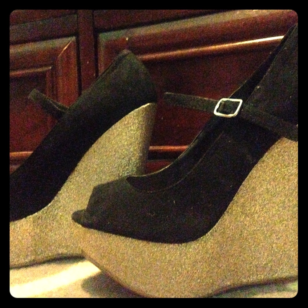 Gold and Black Formal Wedges