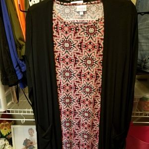 Solid black Sarah Lularoe