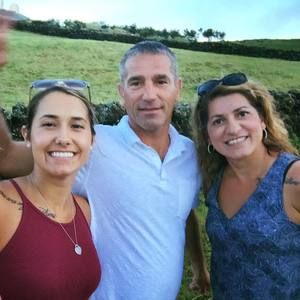 Meet your Posher, Nelia