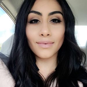 Meet your Posher, Mayra