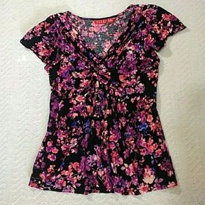 ELLE Flutter Sleeve Floral Top