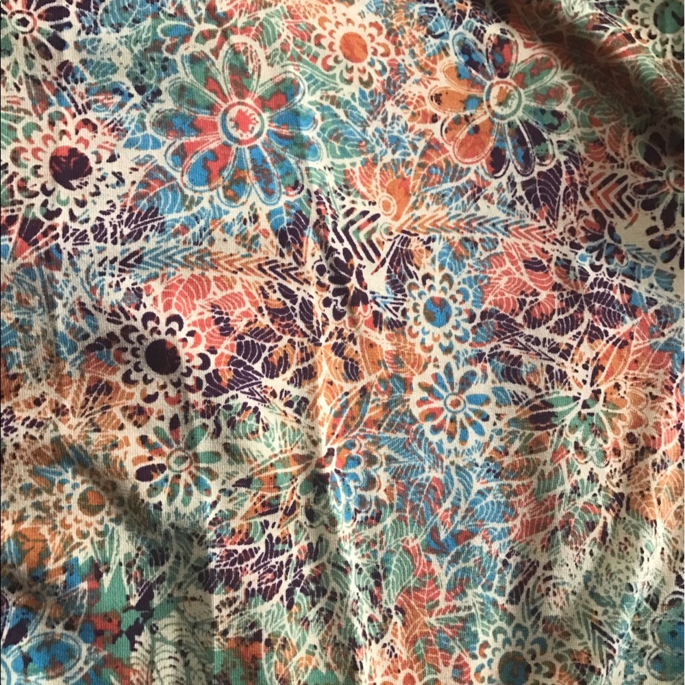 Lularoe perfect-t