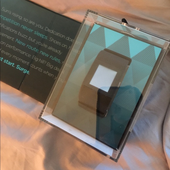 Fitbit Surge size small EUC - Picture 2 of 7